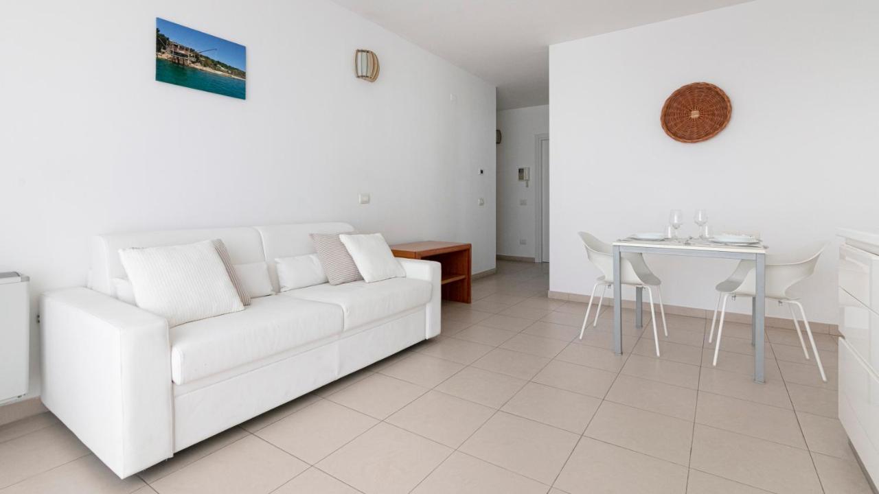 Residenza Excelsior Apartment Васто Екстериор снимка