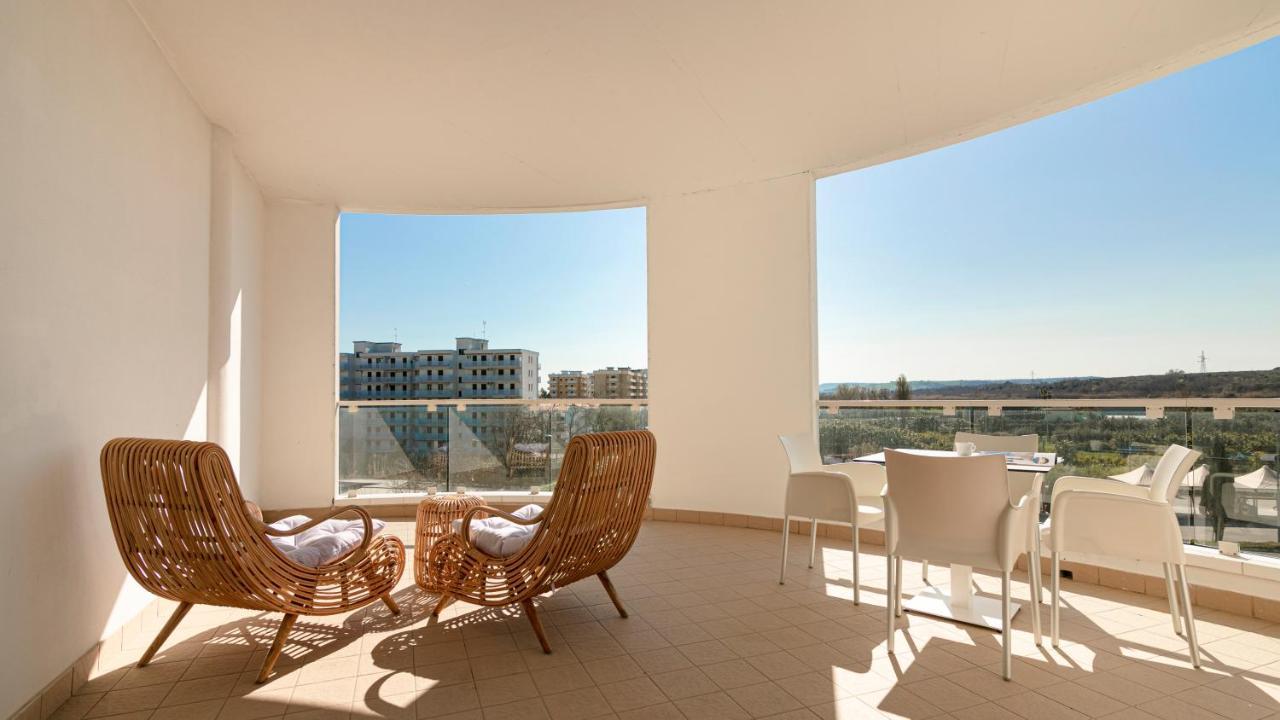 Residenza Excelsior Apartment Васто Екстериор снимка