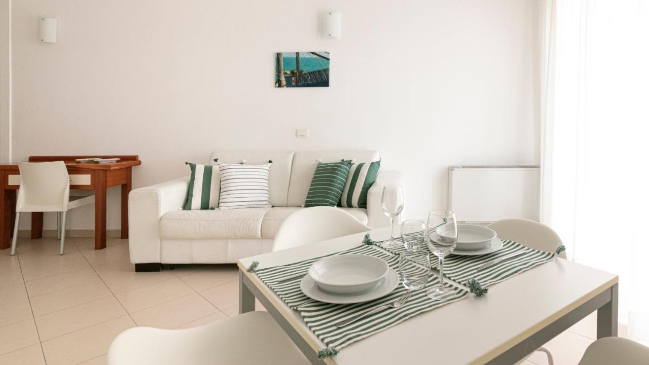 Residenza Excelsior Apartment Васто Екстериор снимка