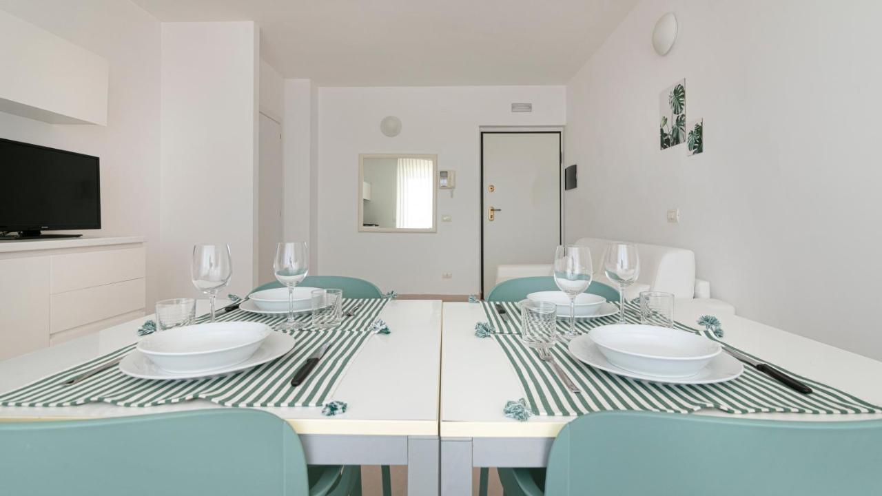 Residenza Excelsior Apartment Васто Екстериор снимка