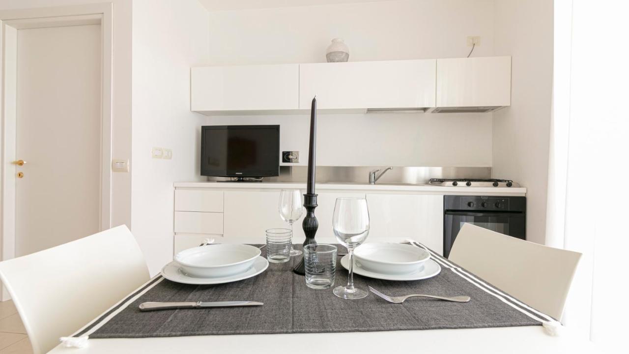 Residenza Excelsior Apartment Васто Екстериор снимка