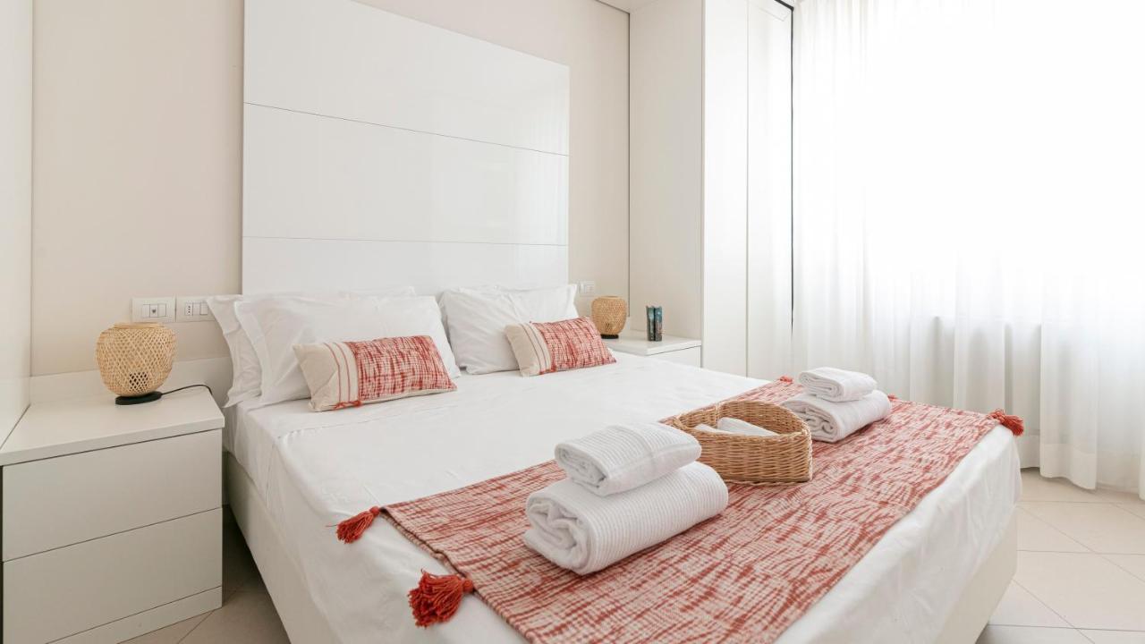 Residenza Excelsior Apartment Васто Екстериор снимка